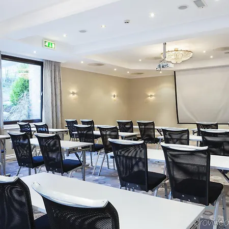 Scandic Park Hotell 4*