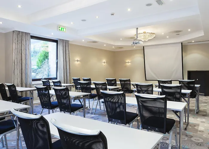 Scandic Park Hotell 4*